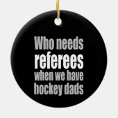 ホッケーのパパ セラミックオーナメント (裏面)