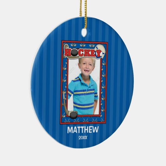 ホッケーの写真フレームはパーソナライズなクリスマスをからかいます セラミックオーナメント (右)