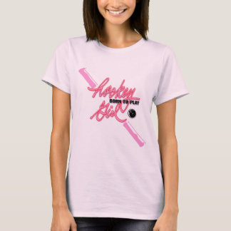 ホッケーの女の子-遊ぶために生まれて下さい Tシャツ