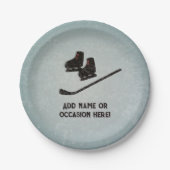 ホッケーギア – ブラックオンアイスグレー – 男性お祝い ペーパープレート (正面)