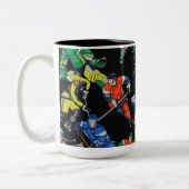 ホッケーシーズンのアイスホッケーパターンマグ ツートーンマグカップ (左)