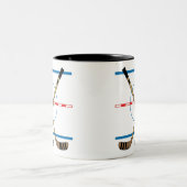 ホッケースティックとセンターアイスホッケーチーム ツートーンマグカップ (中央)