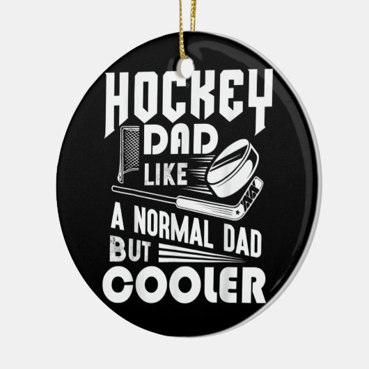ホッケーパパは、通常のパパのようだがクールおもしろいの セラミックオーナメント (左)