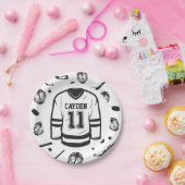 ホッケーブラックとホワイト11誕生日 ペーパープレート (パーティー)