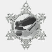 ホッケーブラックスケーパーソナライズされたツ スノーフレークピューターオーナメント (正面)