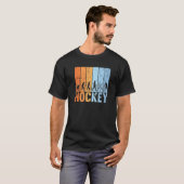 ホッケープレイヤーの進化ホッケーの必需品 Tシャツ (正面フル)