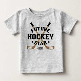 ホッケーベビー未来のホッケースタープレーヤーブラウンスティックス ベビーTシャツ