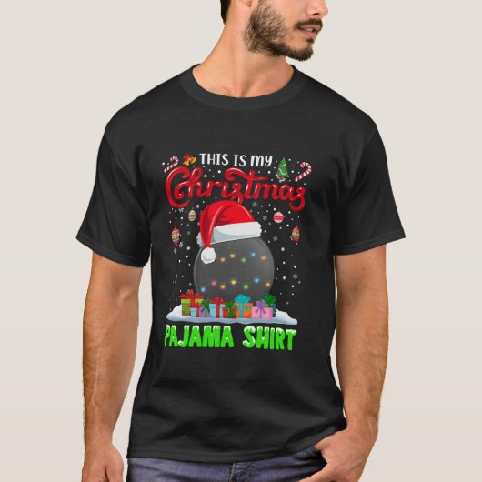 ホッケーボールサンタハットクリスマスライトスおもしろいポーツ Tシャツ (正面)