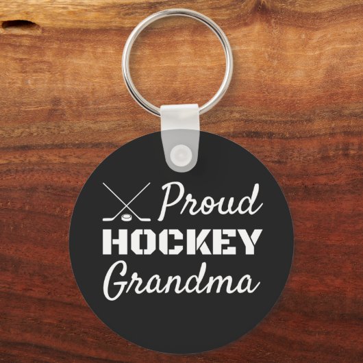 ホッケー誇りを持ったおばあちゃんキーチェーンブラック キーホルダー (正面)