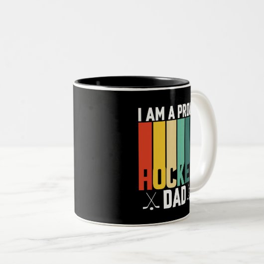 ホッケー誇りを持ったパパ ツートーンマグカップ (正面右)