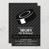 ホッケー パック; ブラック & ダークグレー ストライプ 招待状 (正面/裏面)