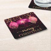 ホットエレガントピンクと金ゴールドバウブルメリークリスマス スクエアペーパーコースター (アングル)