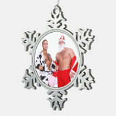 ホットガイ筋肉質メンサンタ服クリスマスおもしろい スノーフレークピューターオーナメント (右)