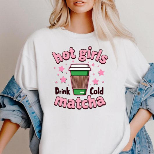 ホットガールズは抹茶を飲む 抹茶Tシャツ Tシャツ