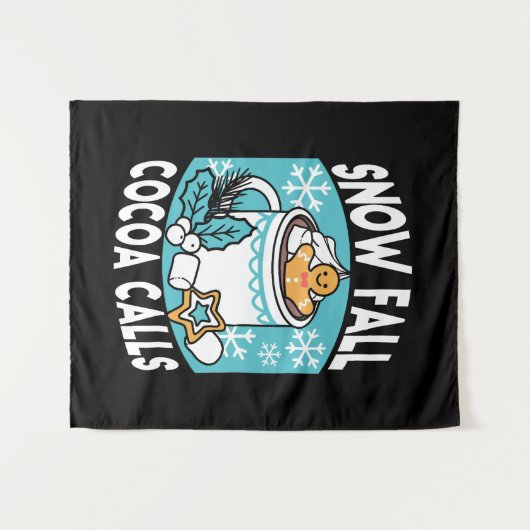 ホットココアと冬のチャーム – 雪秋ココアコール タペストリー (正面(横))