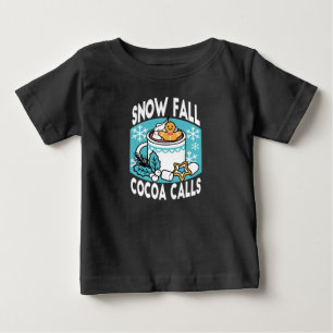 ホットココアと冬のチャーム – 雪秋ココアコール ベビーTシャツ