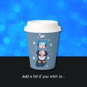 ホットココアを持つかわいいキャラクターペンギンの青い紙コップ 紙コップ