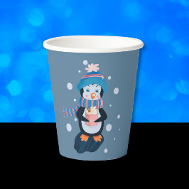 ホットココアを持つかわいいキャラクターペンギンの青い紙コップ 紙コップ