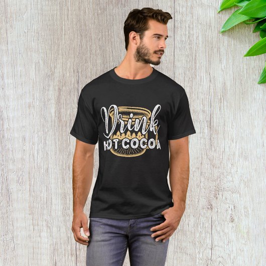 ホットココアを飲む Tシャツ