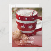 ホットチョコレートのクッキーとマグカップのクローズアップ ポストカード (正面/裏面)