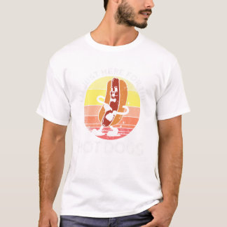 ホットドッグのホットドッグのホットドッグの食べために私はここにいる Tシャツ