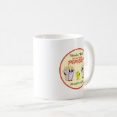 ホットバター入りポップコーンを持つ家族向け映画館 コーヒーマグカップ (正面右)