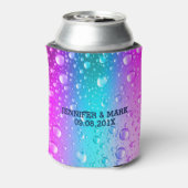 ホットピンクとアクアブルーのグラデーション水滴 缶クーラー (缶裏面)