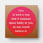 ホットピンクとブラウンやる気を起こさせるタイポグラフィ引用文 フォトプラーク (正面)