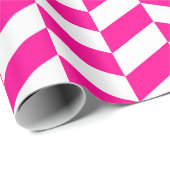 ホットピンクと白の特大ヘリンボーン ラッピングペーパー (ロールコーナー)