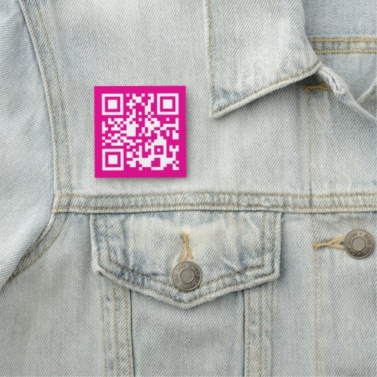 ホットピンクと白のQRコード 名札 (インサイチュ)
