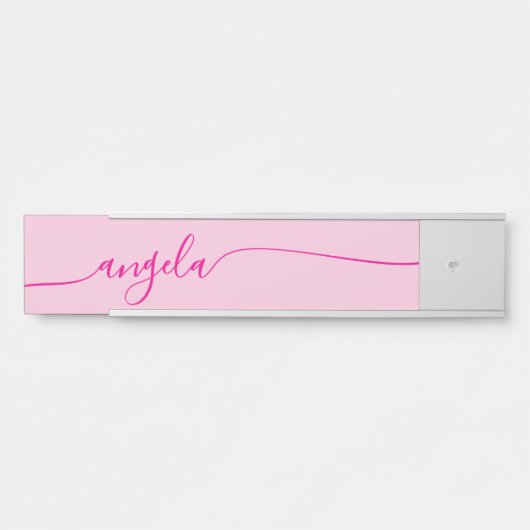 ホットピンクのグラマラスなシグネチャースタイル サインプレート (正面)