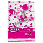 ホットピンクのチアリーダーをパーソナライズ ミディアムペーパーバッグ (正面)