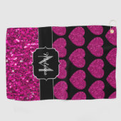 ホットピンクのハートフェイクスパークルズパターンモノグラム ゴルフタオル (横)