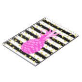 ホットピンクのパイナップルストライプと金ゴールドドット ノートブック (左側)