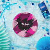 ホットピンクの名前とモノグラムのブラシストロークの色合い ペーパープレート (パーティー)