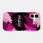 ホットピンクの名前とモノグラムのブラシストロークの色合い iPhone 16ケース (裏面横)