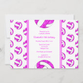 ホットピンクの女の子のカスタムバレーボール誕生日パーティー 招待状 (正面)