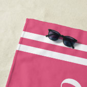 ホットピンクの女の子の週末パーソナライズされた名 ビーチタオル (インサイチュ)