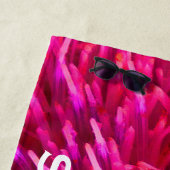 ホットピンクの抽象芸術フローラ（ホワイトネーム） ビーチタオル (インサイチュ)