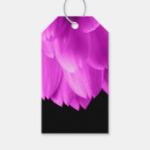 ホットピンクの花の花びらを黒に ギフトタグ (正面)