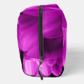 ホットピンクの花の花びらを黒に ドップキット (右)