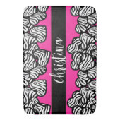 ホットピンクの黒と白のゼブラパターンハート名 バスマット (正面縦)