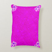 ホットピンクのChantelle名ロゴ、 アクセントクッション (裏面(縦))