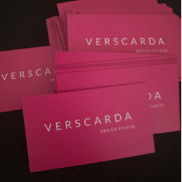 ホットピンクはっきりしたファッションデザインスタジオ美しい 名刺