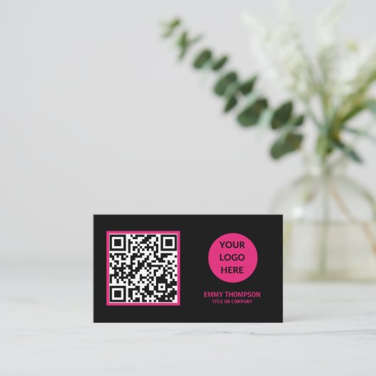 ホットピンクエレガントマゼンタ黒QRスキャン会社 名刺 (スタンド正面)
