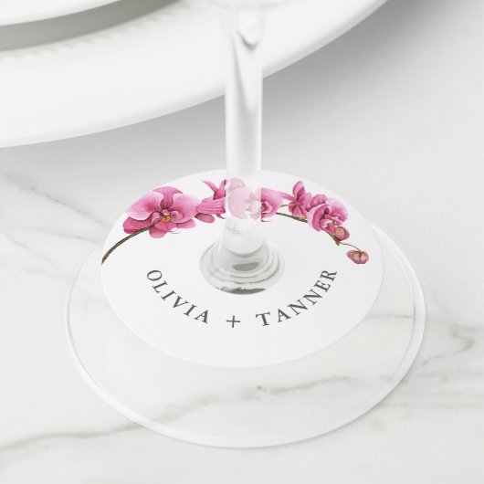 ホットピンクオーキズトロピカルフローラ結婚ズ ワイングラスタグ (クローズアップ)