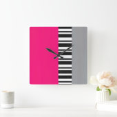 ホットピンクグレー白黒ブロストライプのック スクエア壁時計 (ホーム)