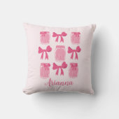 ホットピンクコケット漬け瓶とボウパーソナライズされた クッション (正面)