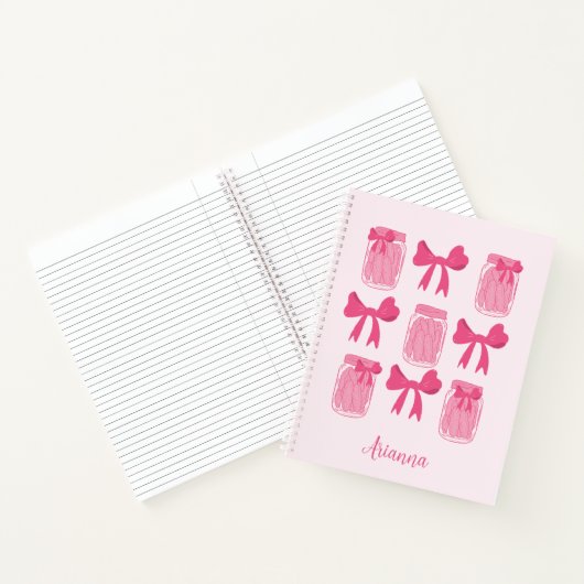 ホットピンクコケット漬け瓶とボウパーソナライズされた ノートブック (内部)