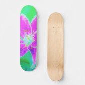 ホットピンクスターガーザーリリオンターコイズとグリーン スケートボード (正面)